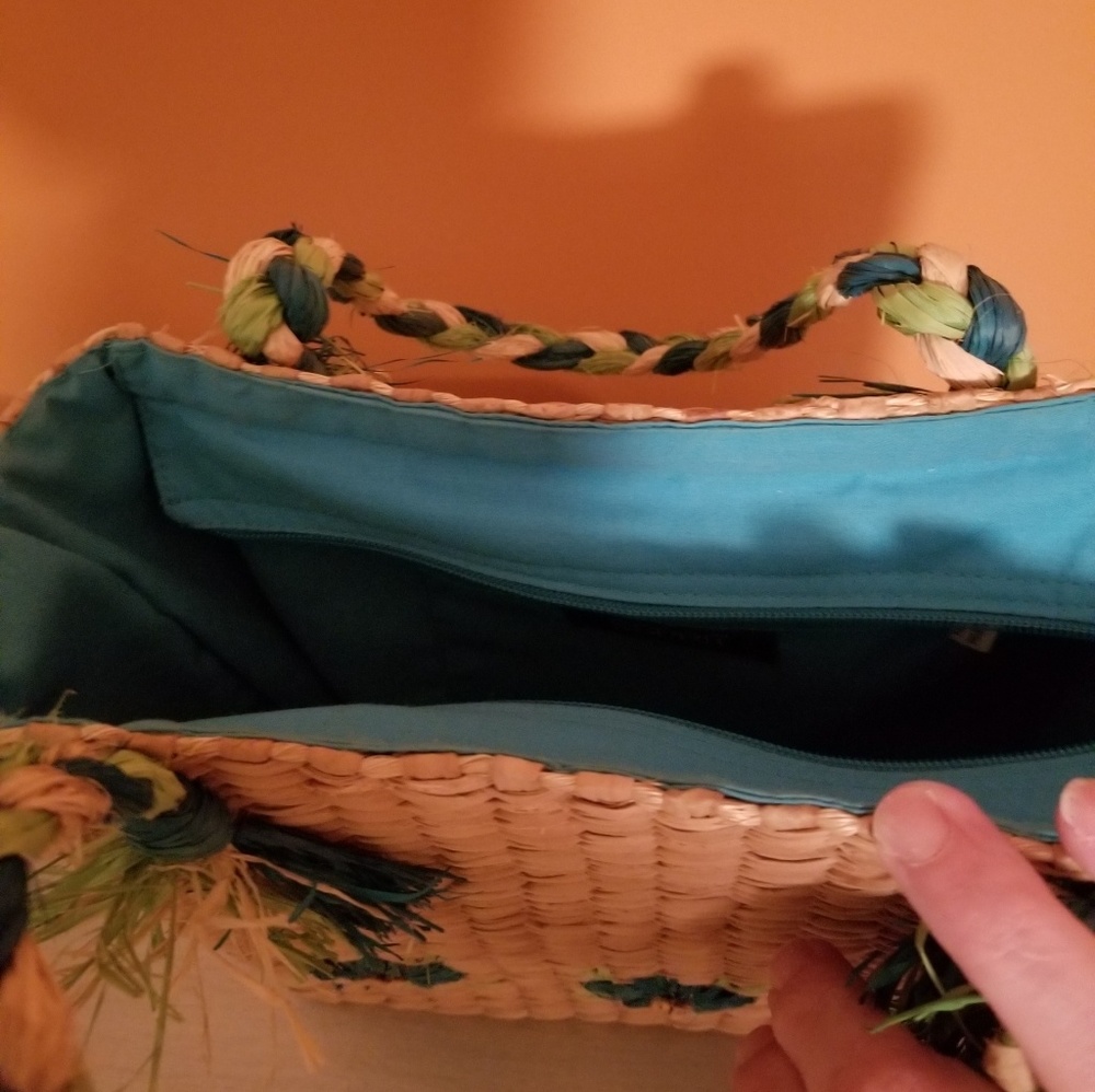 Esprit woven bag - Picture 3 of 3